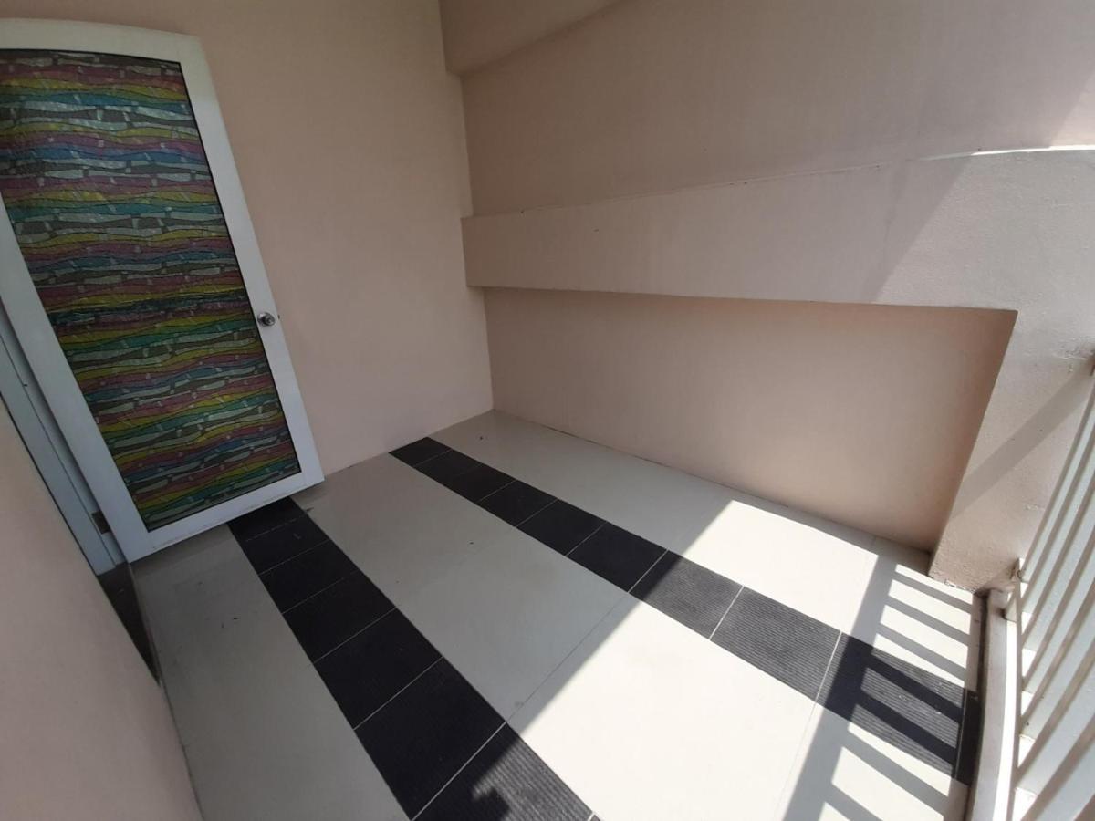 Ruamsab2 รวมทรัพย์2 Appartement Bangkok Buitenkant foto