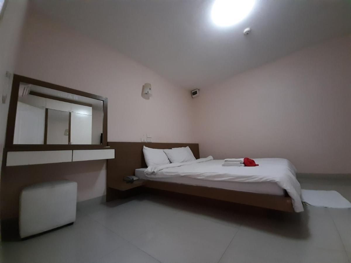 Ruamsab2 รวมทรัพย์2 Appartement Bangkok Buitenkant foto
